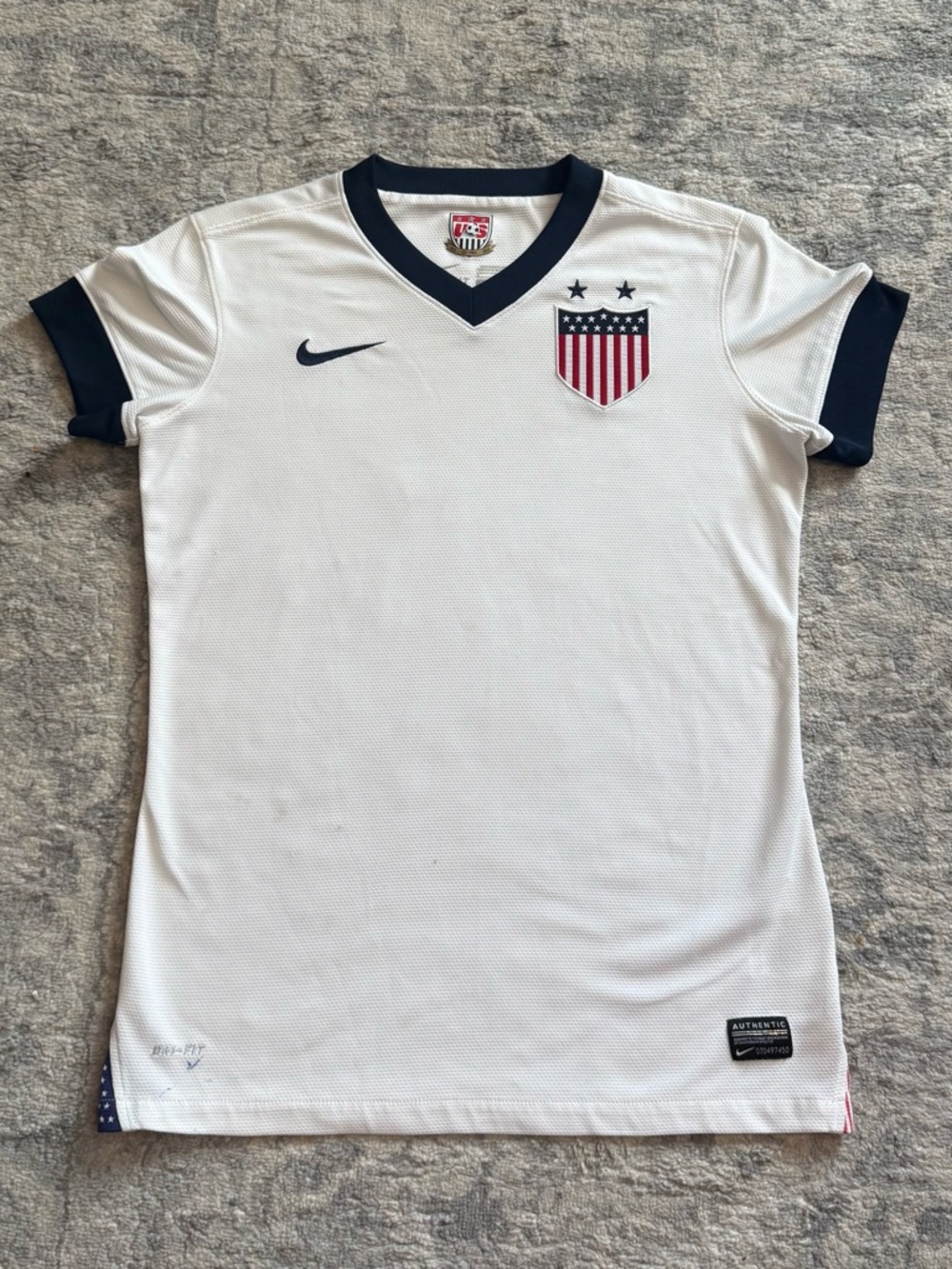 Nike Team USA Soccer Shirt Women’s Small White Navy Dri-FIT USA Shield Athletic